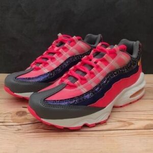 Nike Air Max 95 Purple/Pink/Orange Youth Size 6Y / Women’s Size 7